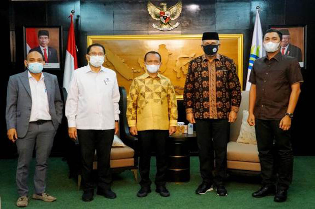 Perkembangan Investasi...