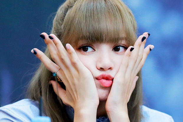 Lisa Blackpink Ditunjuk...