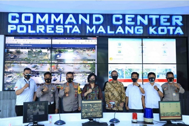Raih Penghargaan Pelayanan...