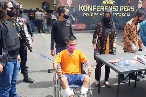 Usai Dapat Layanan Seks,...