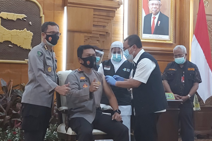 Jalani Vaksinasi COVID-19...