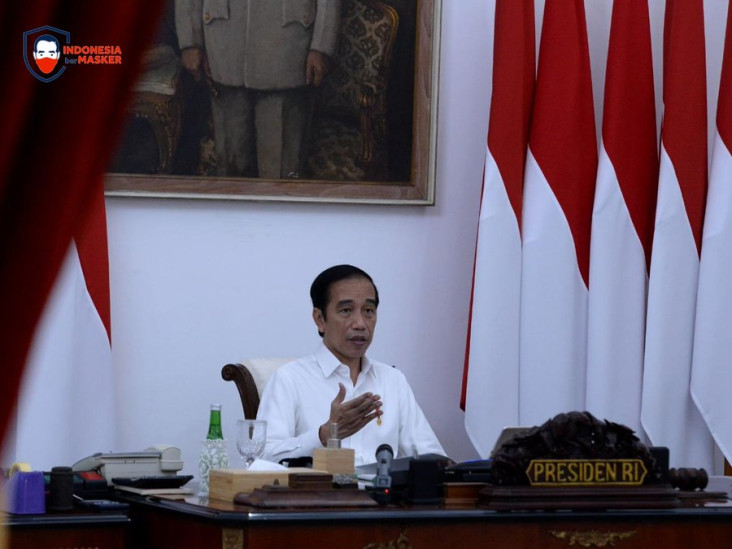 Datang Akhir Bulan,...