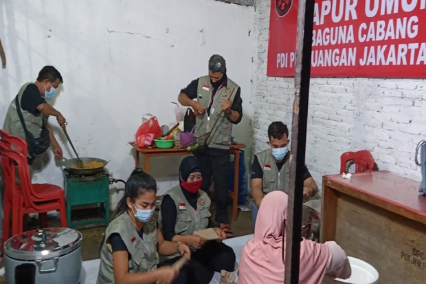 Bangun Dapur Umum untuk...