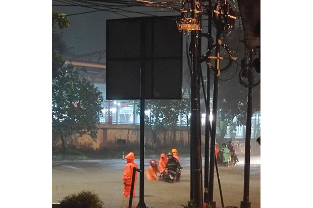 Jalan Pilar Kebon Jeruk...