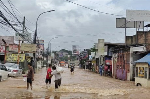 Banjir Selutut Orang...