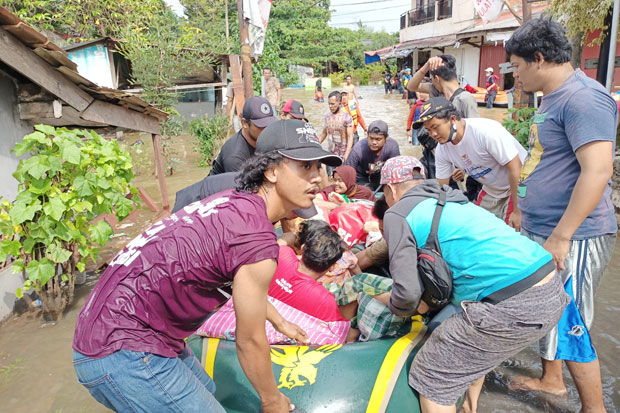 Rumah Hanya Terlihat...