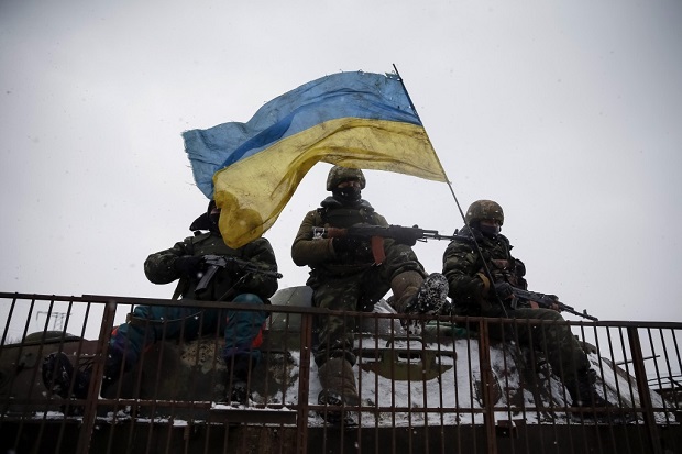 Ukraina Peringati 7...