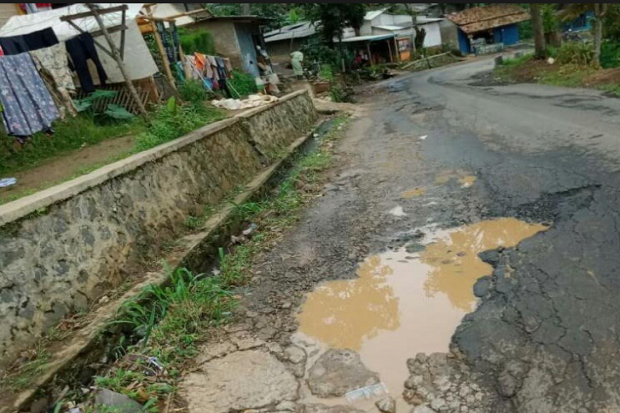 Jalan Provinsi Sepanjang...