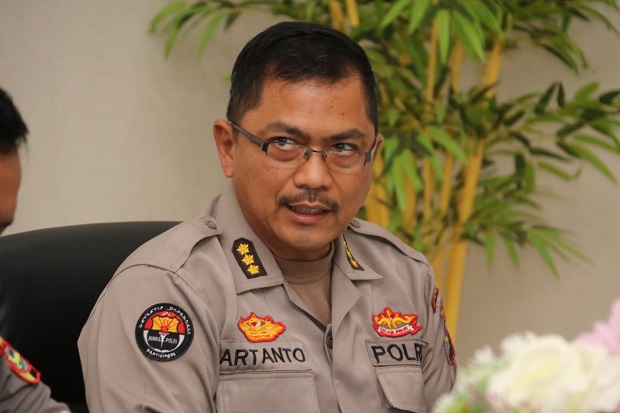 Perusakan Pabrik dan...