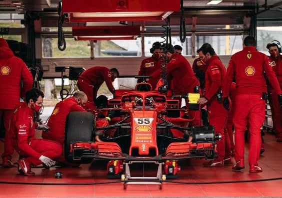 Ferrari Izinkan Sainz...