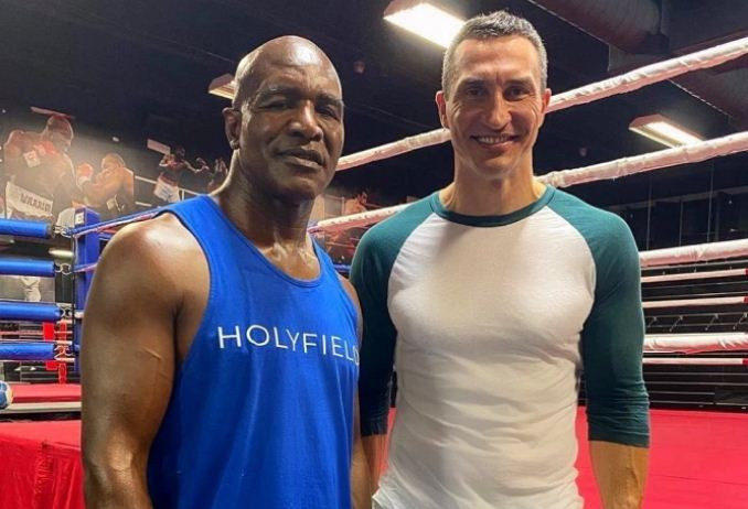 Trilogi Lawan Mike Tyson,...
