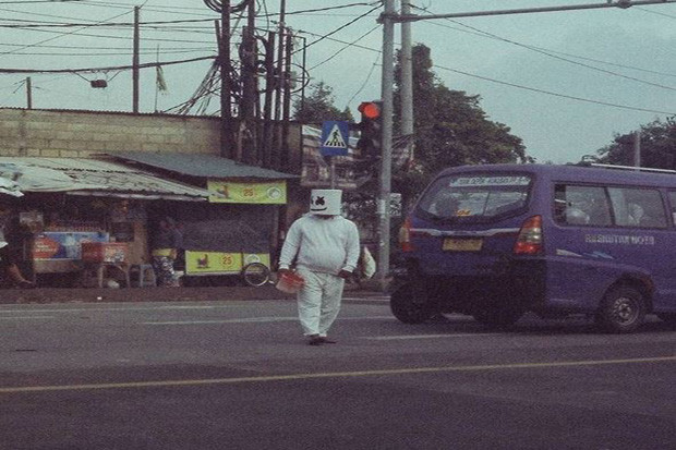 Clubbers! ‘DJ Marshmello’...