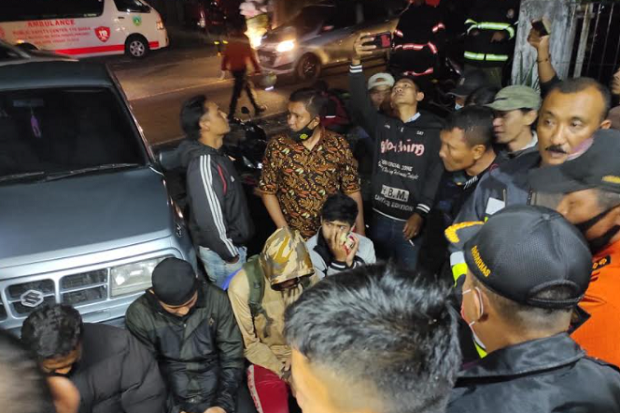 4 Pelajar SMAN 2 Padang...