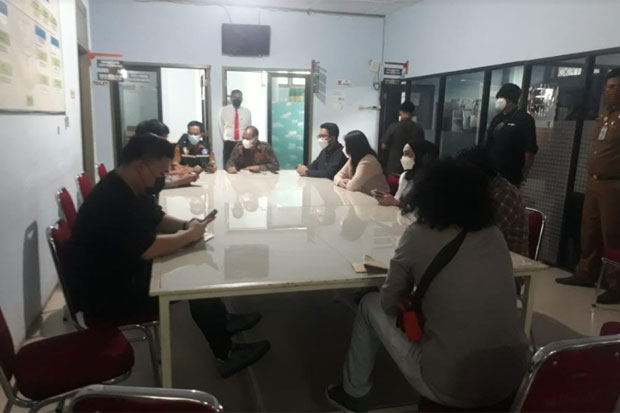 Langgar Perda Prokes...