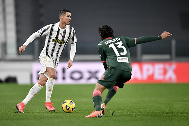 Brace Cristiano Ronaldo...