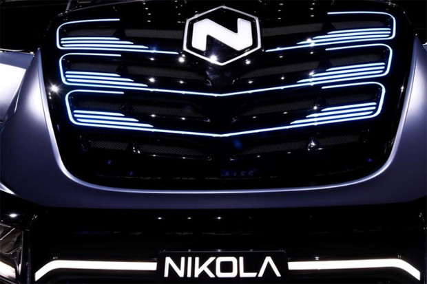 Nikola Umumkan Lineup...