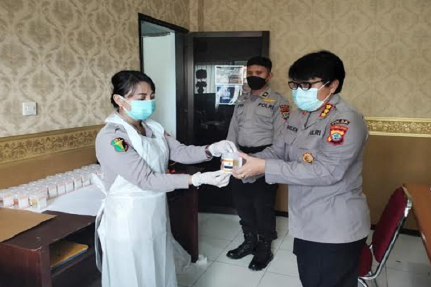 57 Personel Bidang Profesi...
