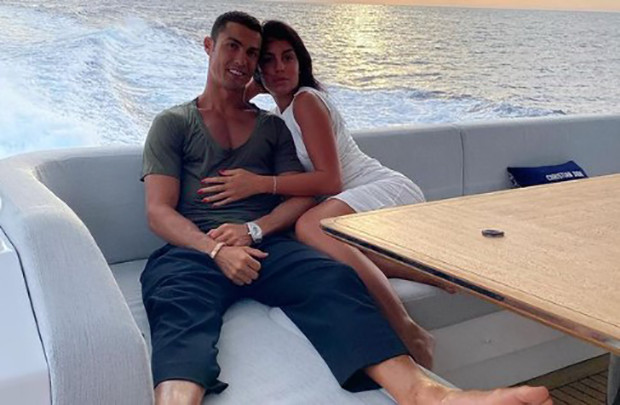 Cristiano Ronaldo Cenderung...