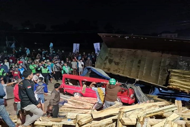 Rem Blong Truk Tronton...