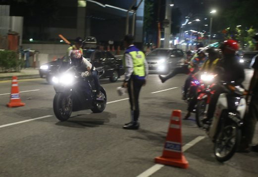 Kurungan 6 Bulan dan...