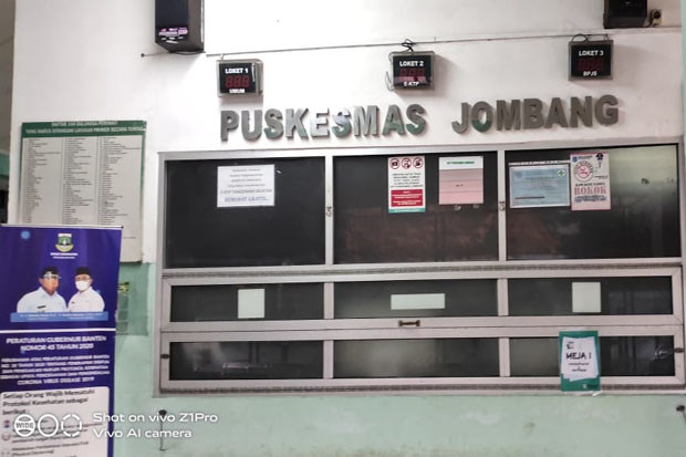 15 Tenaga Kesehatan...