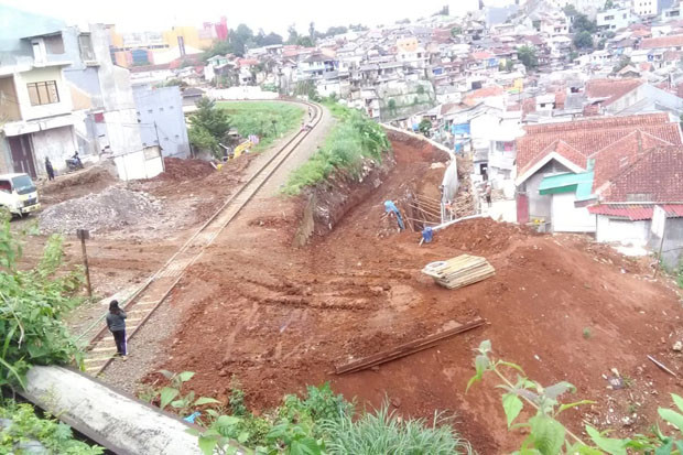 Proyek Rel Ganda KA...