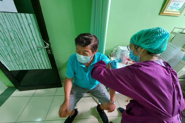 100.000 Lansia di Wilayah...