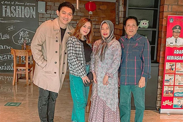 Kenalkan Kekasih pada...