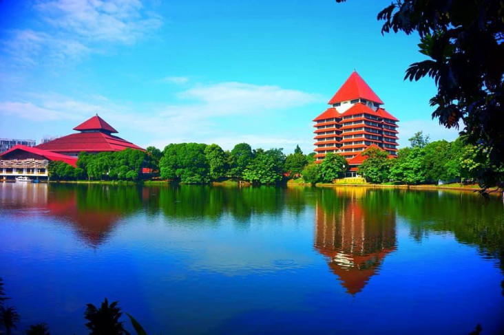 UI Kampus Terbaik Indonesia...