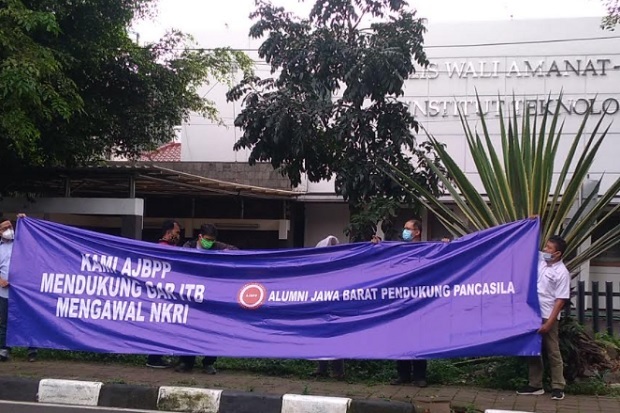 Dukung GAR ITB, Giliran...