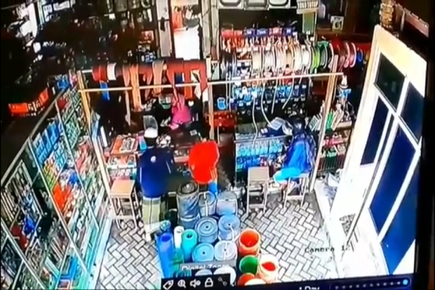 Pasuruan Gempar, Penipu...