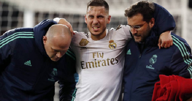 Eden Hazard terlihat...