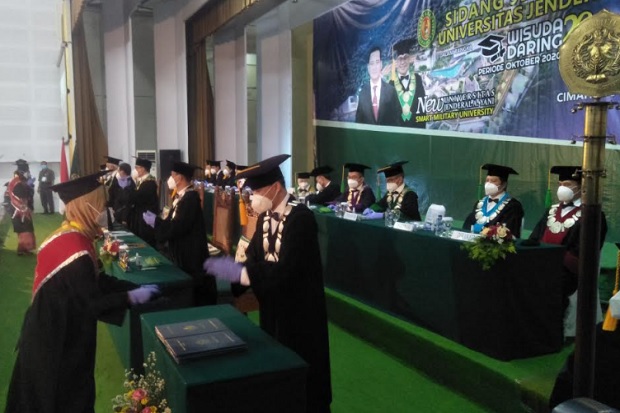 Sandiaga Uno Beri Kuliah...