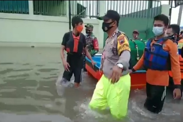 Semarang Masih Banjir...