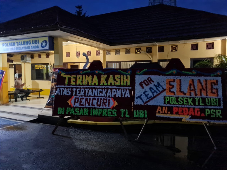 Kawanan Pembobol Toko...