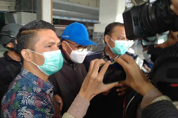 Tiba di Bandara Soetta,...