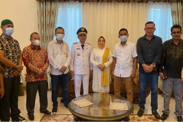Bupati-Wakil Bupati...