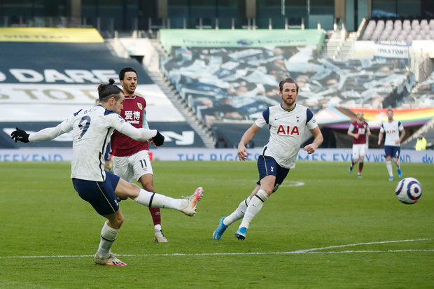 Bale Mengamuk, Tottenham...