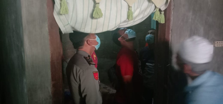 Padang Gempar, Wanita...