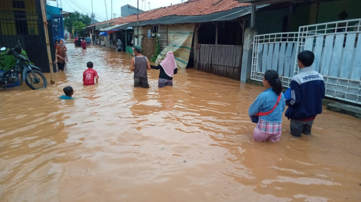 Atasi Banjir Karawang,...