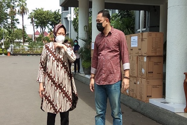 Datangi Surabaya, Mensos...