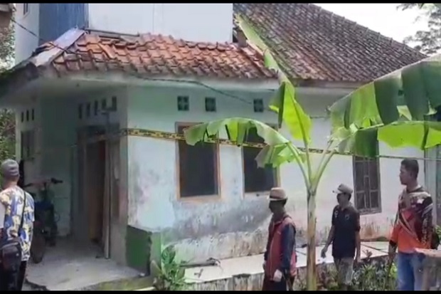 Tanah Bergerak Akibat...