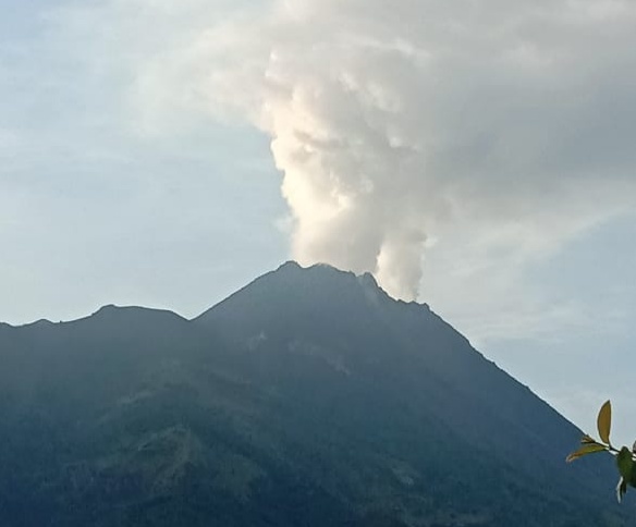 Update Senin Pagi: Gunung...