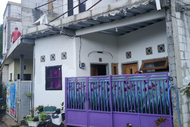Densus 88 Geledah Rumah...
