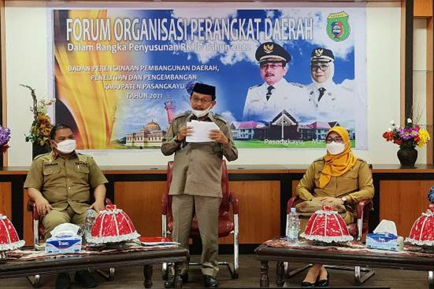 Bupati Pasangkayu Yaumil...