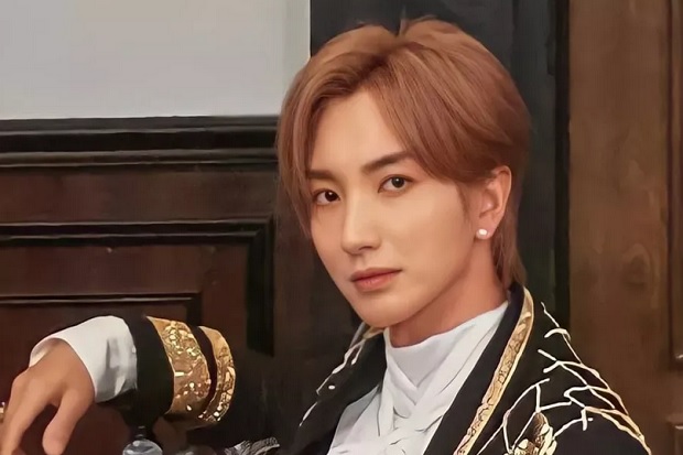 Leeteuk Super Junior...
