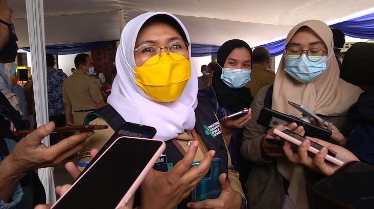 Ratusan Warga Bandung...