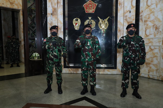 Panglima TNI Marsekal...