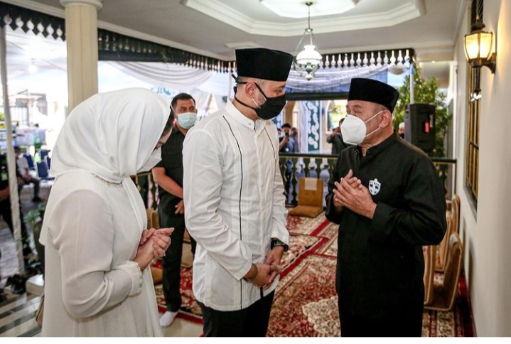 AHY Berduka Atas Meninggalnya...