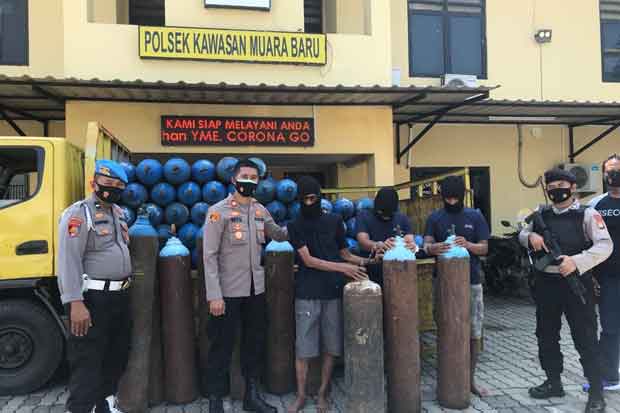 Polisi Ringkus Komplotan...